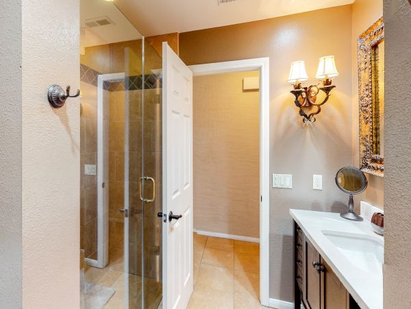 Palm Springs Home 984249
