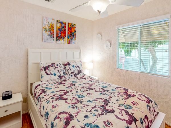 Palm Springs Home 984249