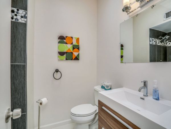 Palm Springs Home 984250