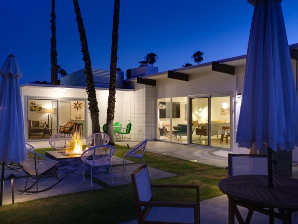 Palm Springs Home 984250