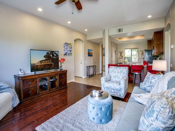 Palm Springs Home 984251