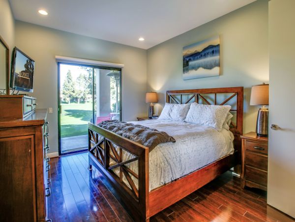 Palm Springs Home 984251