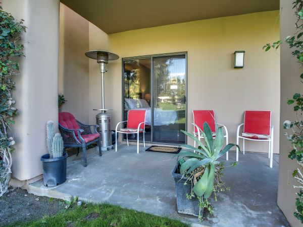 Palm Springs Home 984251