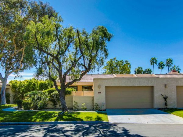 Palm Springs Home 984252