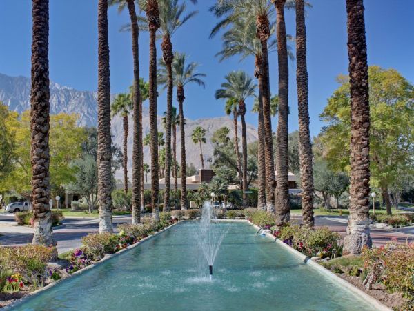 Palm Springs Home 984252