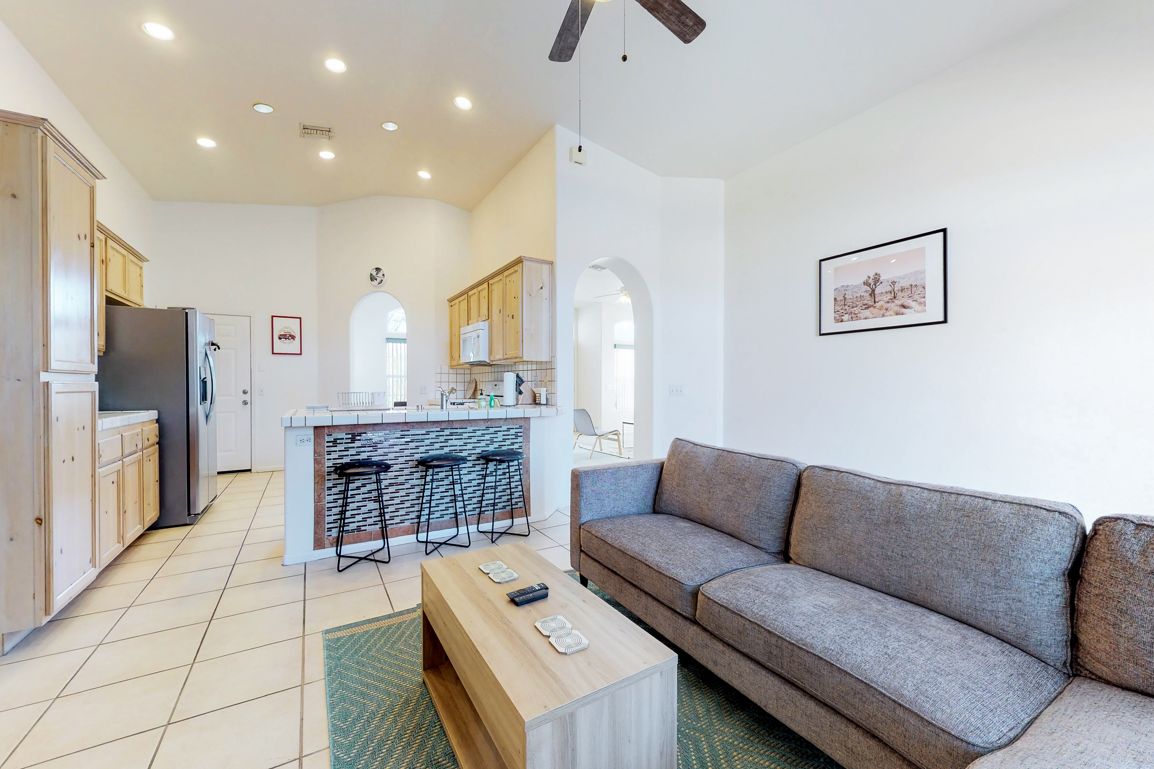 Palm Springs Home 984255
