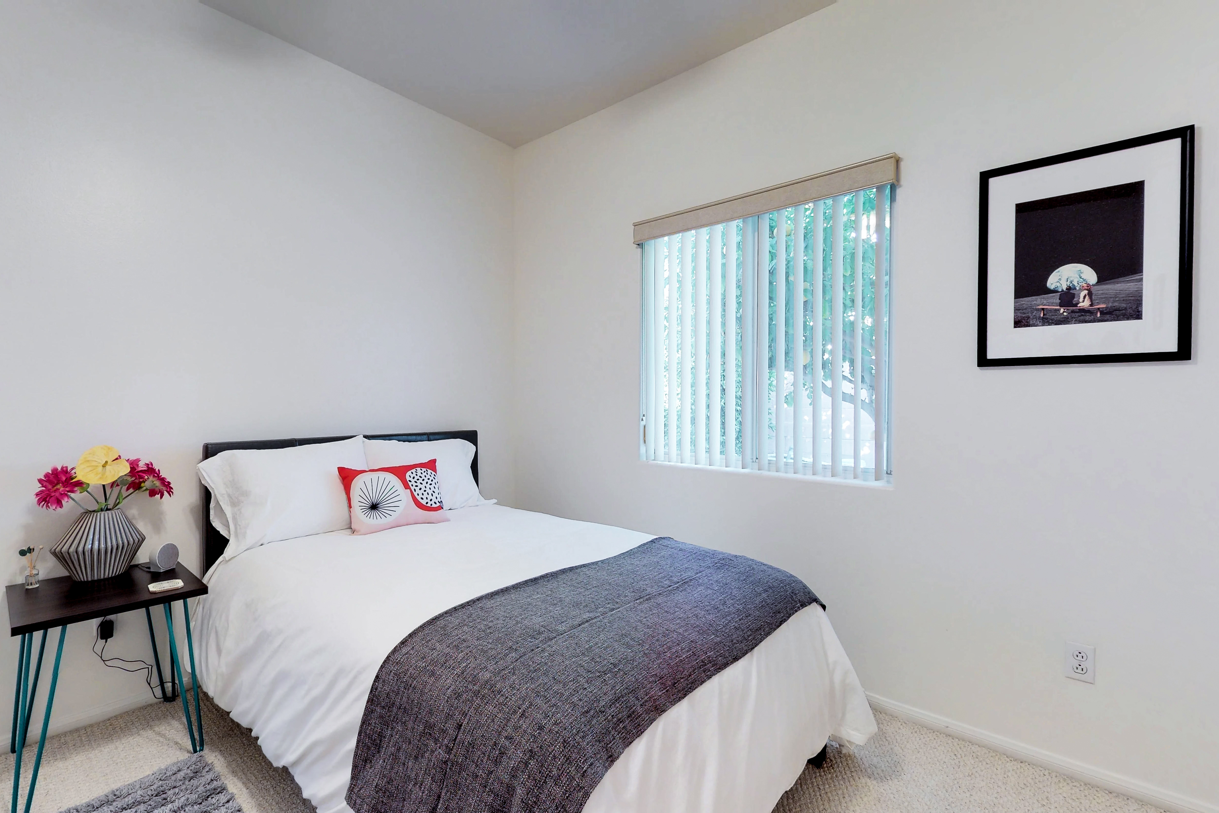 Palm Springs Home 984255