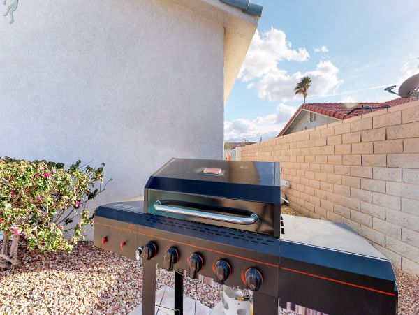 Palm Springs Home 984255