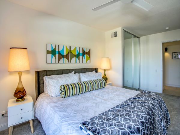 Palm Springs Home 984256