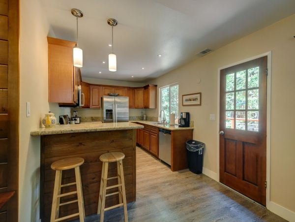 Palm Springs Home 984257