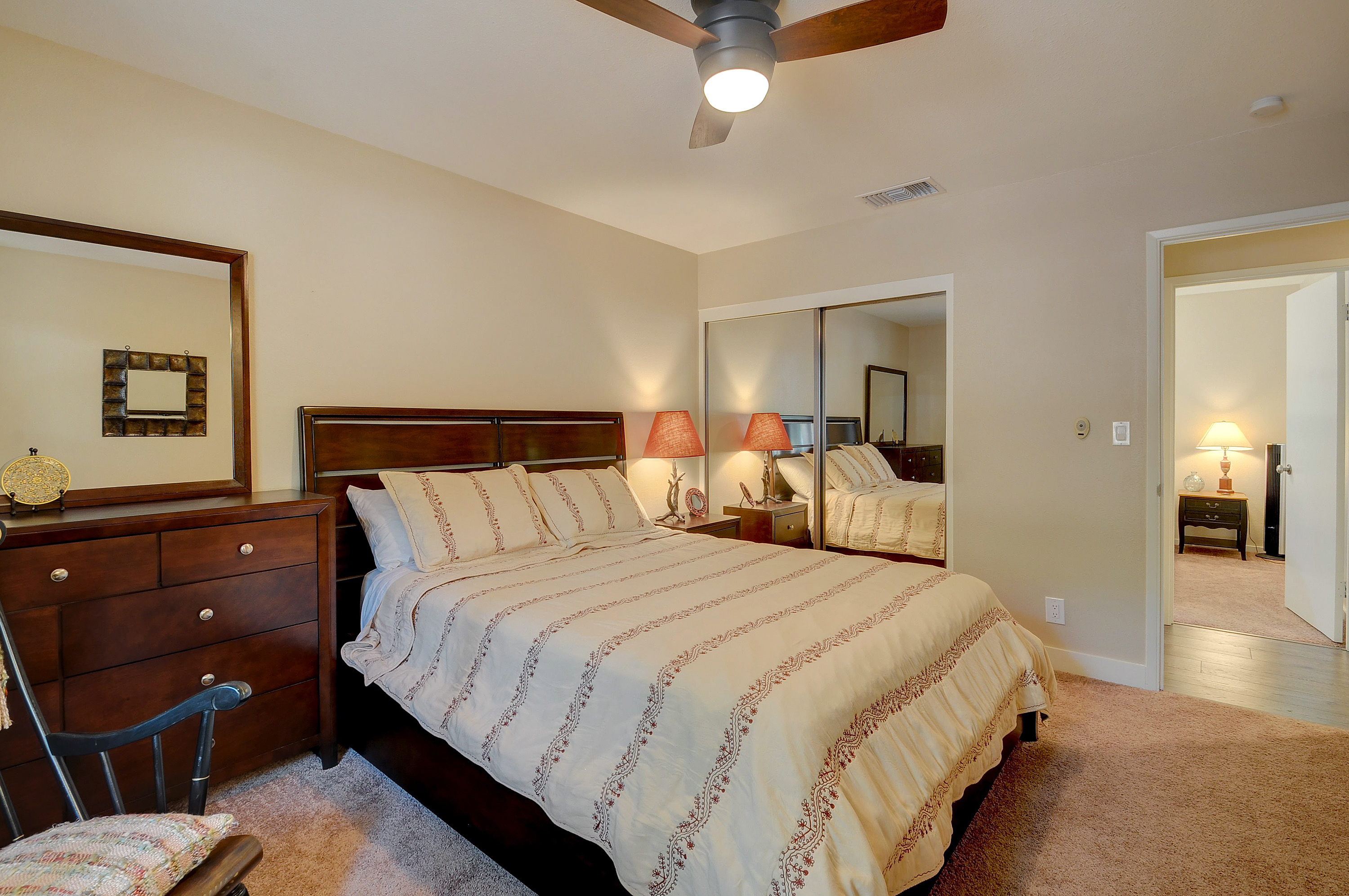 Palm Springs Home 984257