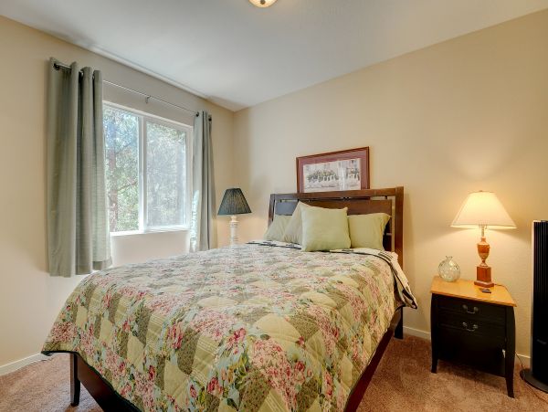 Palm Springs Home 984257