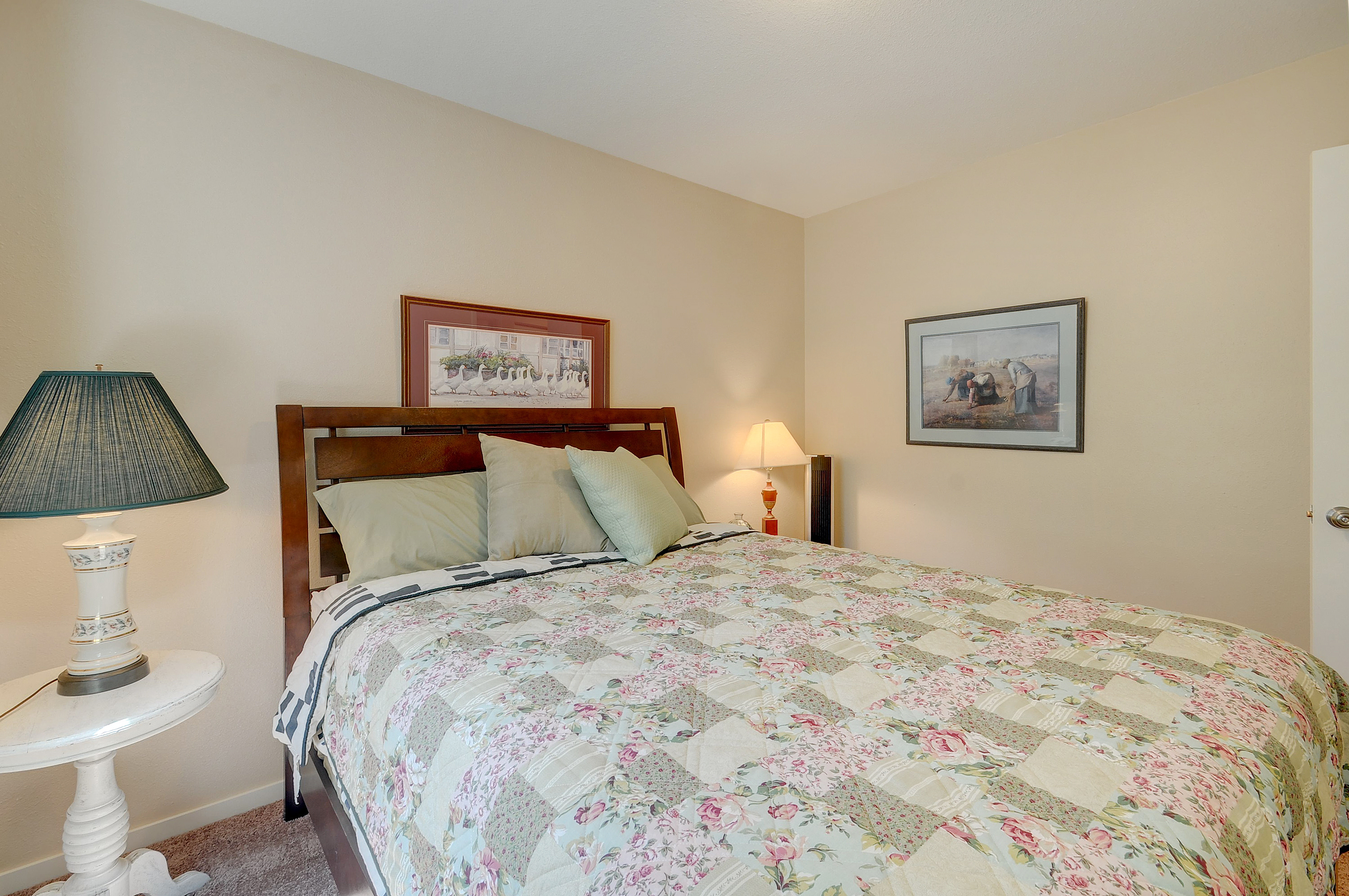 Palm Springs Home 984257