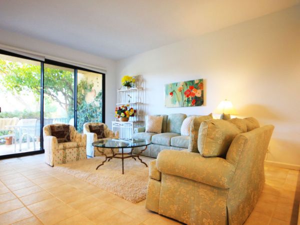 Palm Springs Home 984258