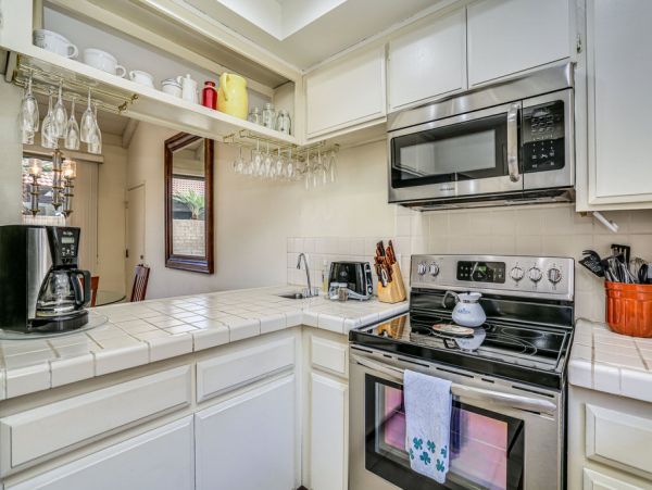 Palm Springs Home 984260