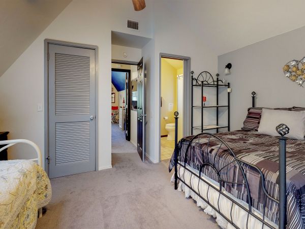 Palm Springs Home 984261