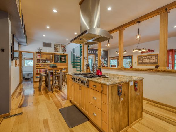Palm Springs Home 984265