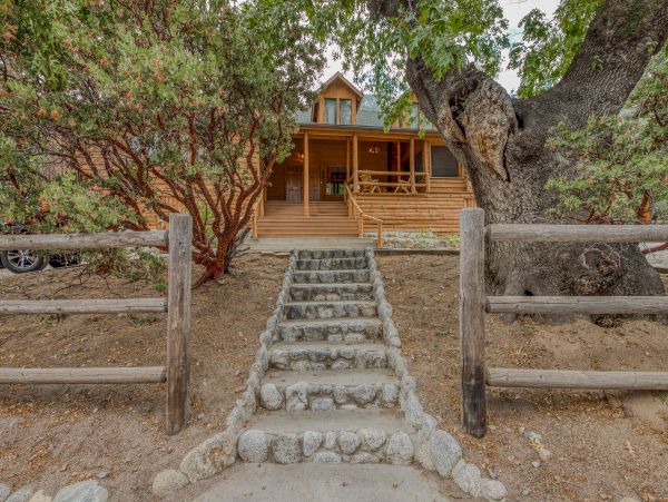 Palm Springs Home 984265