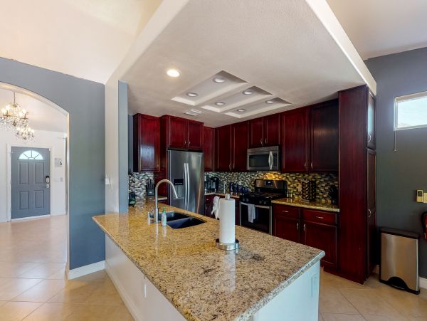Palm Springs Home 984267