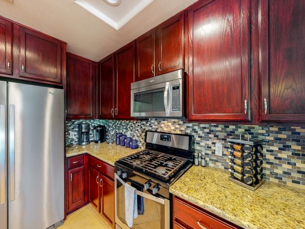 Palm Springs Home 984267