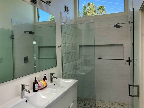 Palm Springs Home 984269