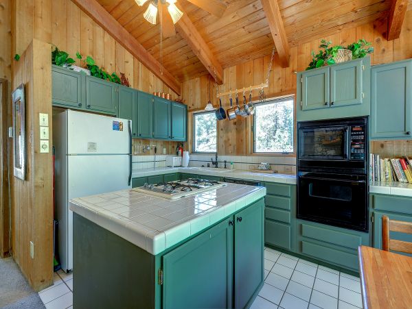Palm Springs Home 984273