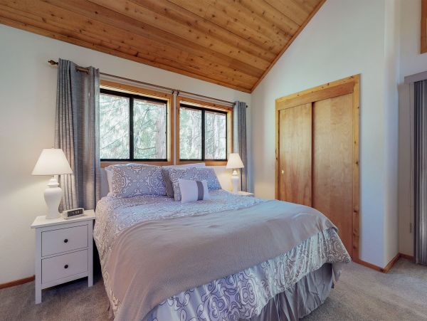 Palm Springs Home 984274
