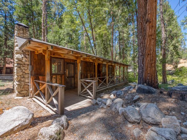 Palm Springs Home 984275