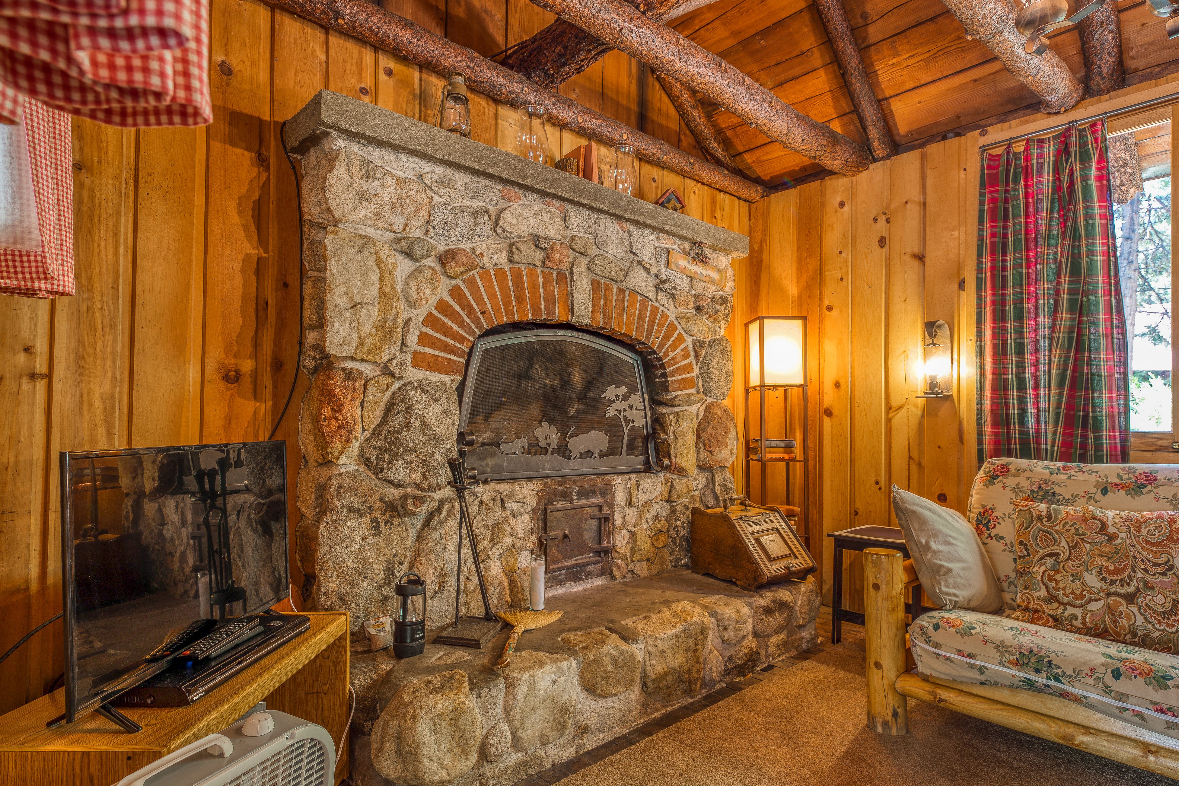 Palm Springs Home 984275