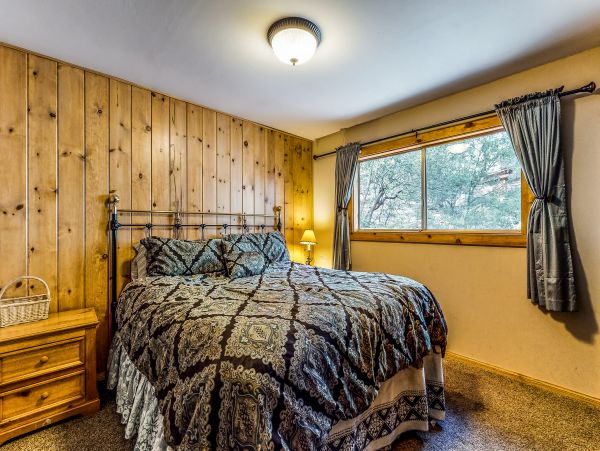 Palm Springs Home 984277
