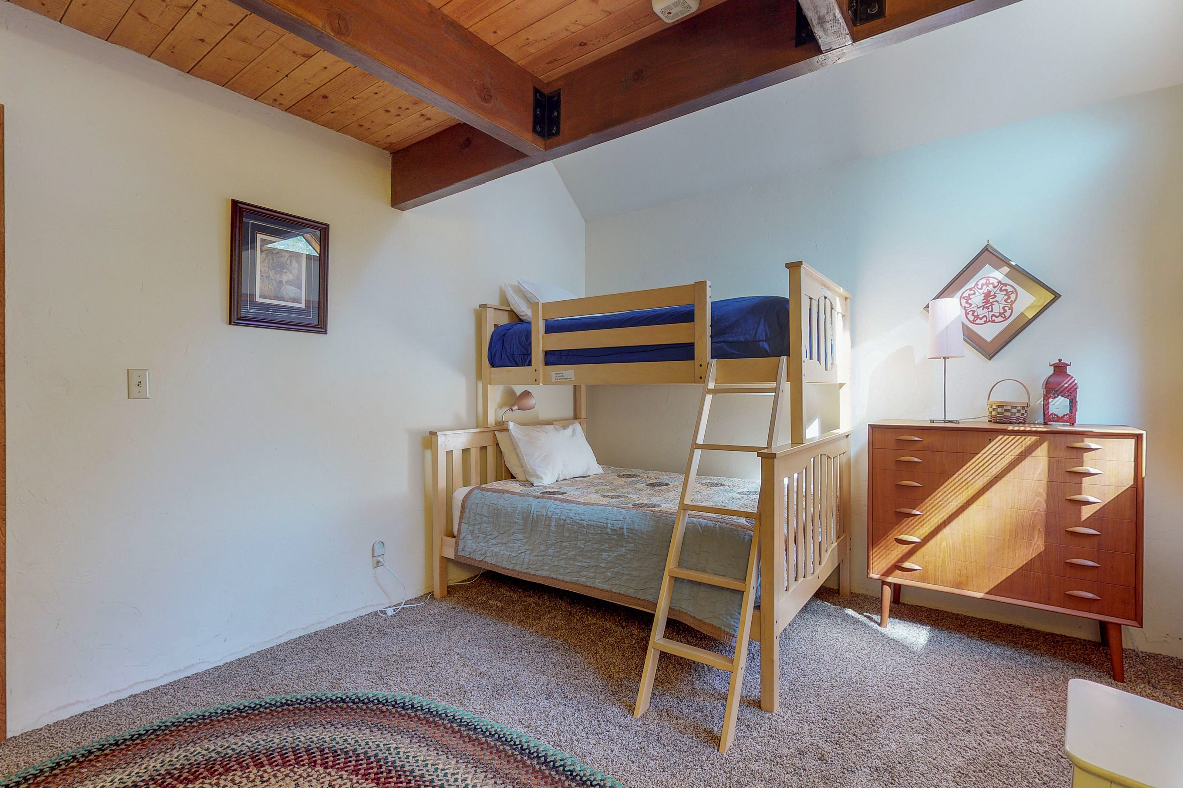 Palm Springs Home 984278