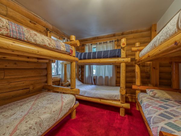 Palm Springs Home 984283