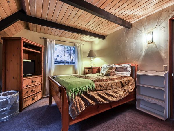 Palm Springs Home 984286