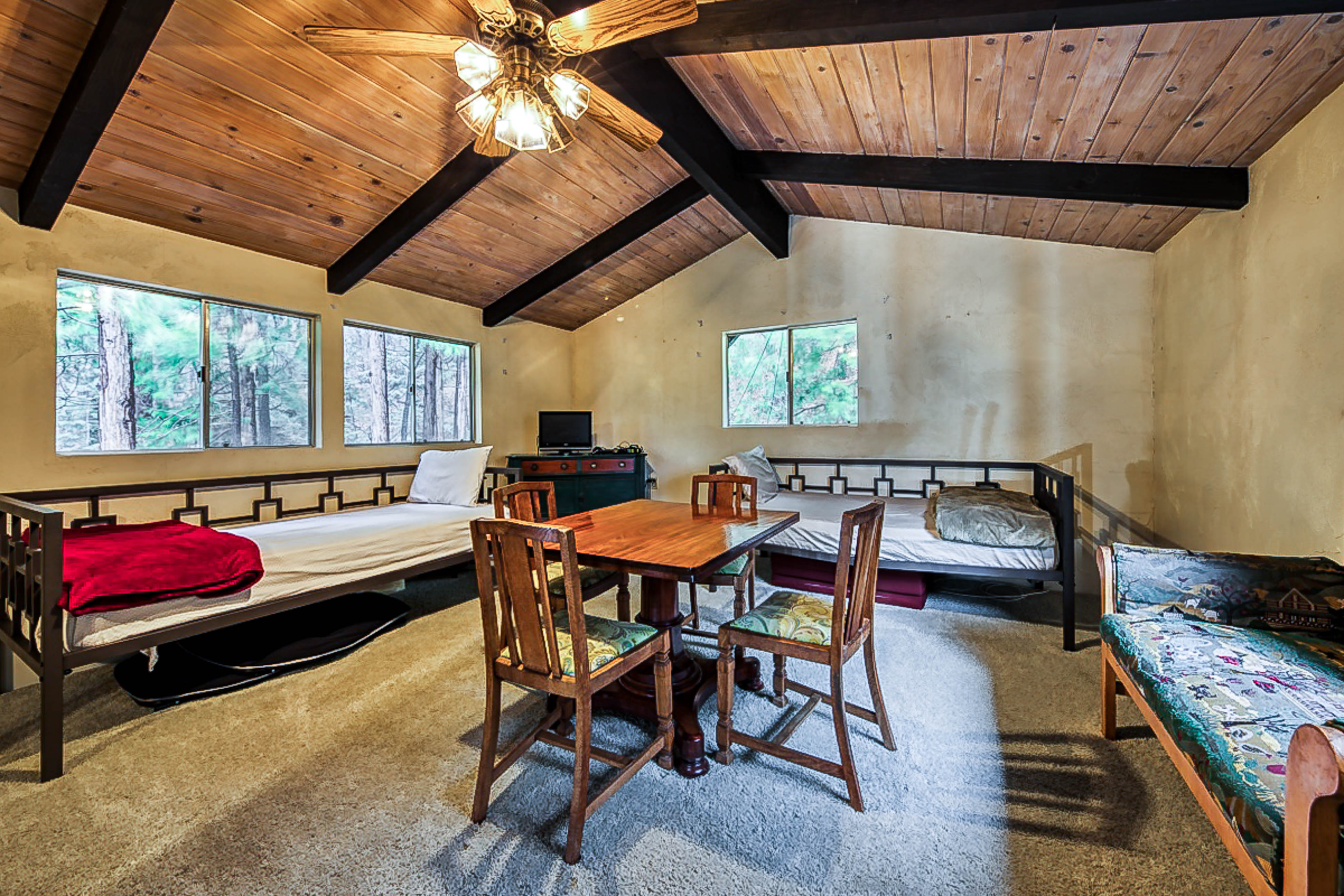 Palm Springs Home 984286