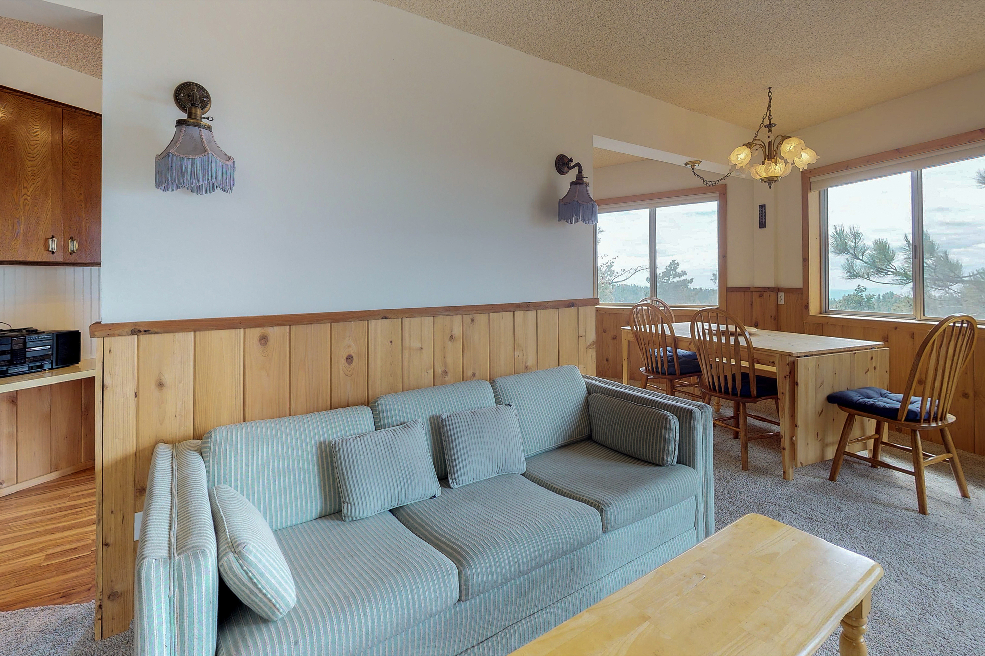 Palm Springs Home 984292