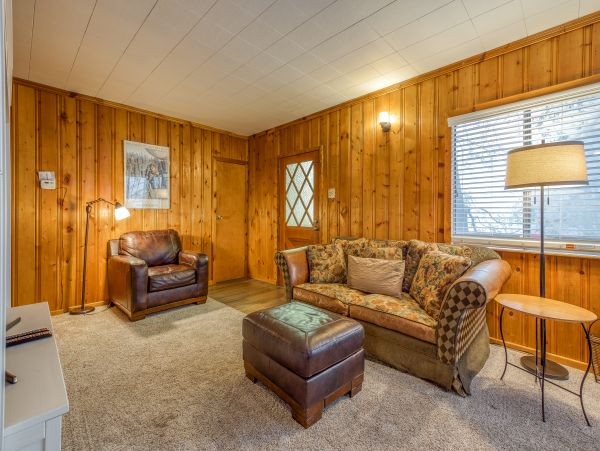 Palm Springs Home 984293
