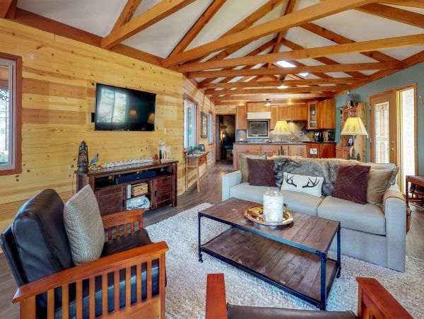 Palm Springs Home 984294