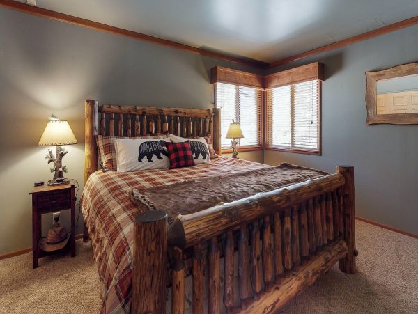Palm Springs Home 984294