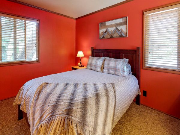 Palm Springs Home 984294