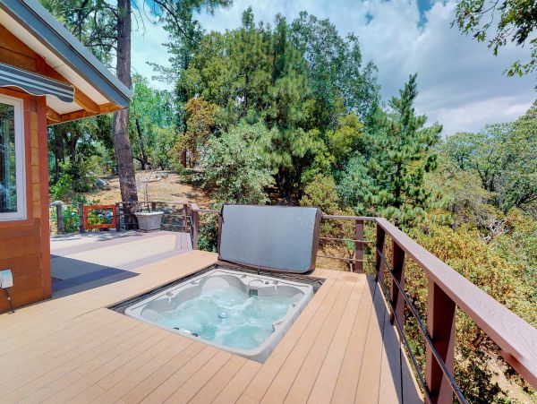 Palm Springs Home 984294