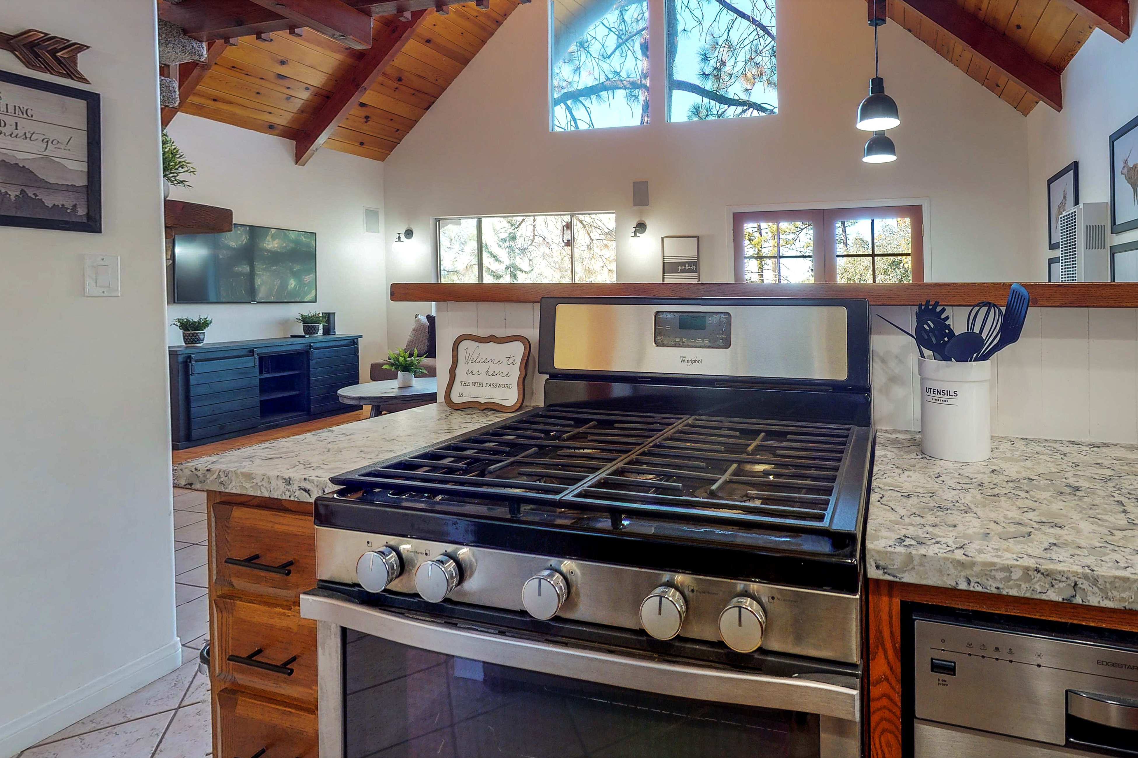 Palm Springs Home 984295