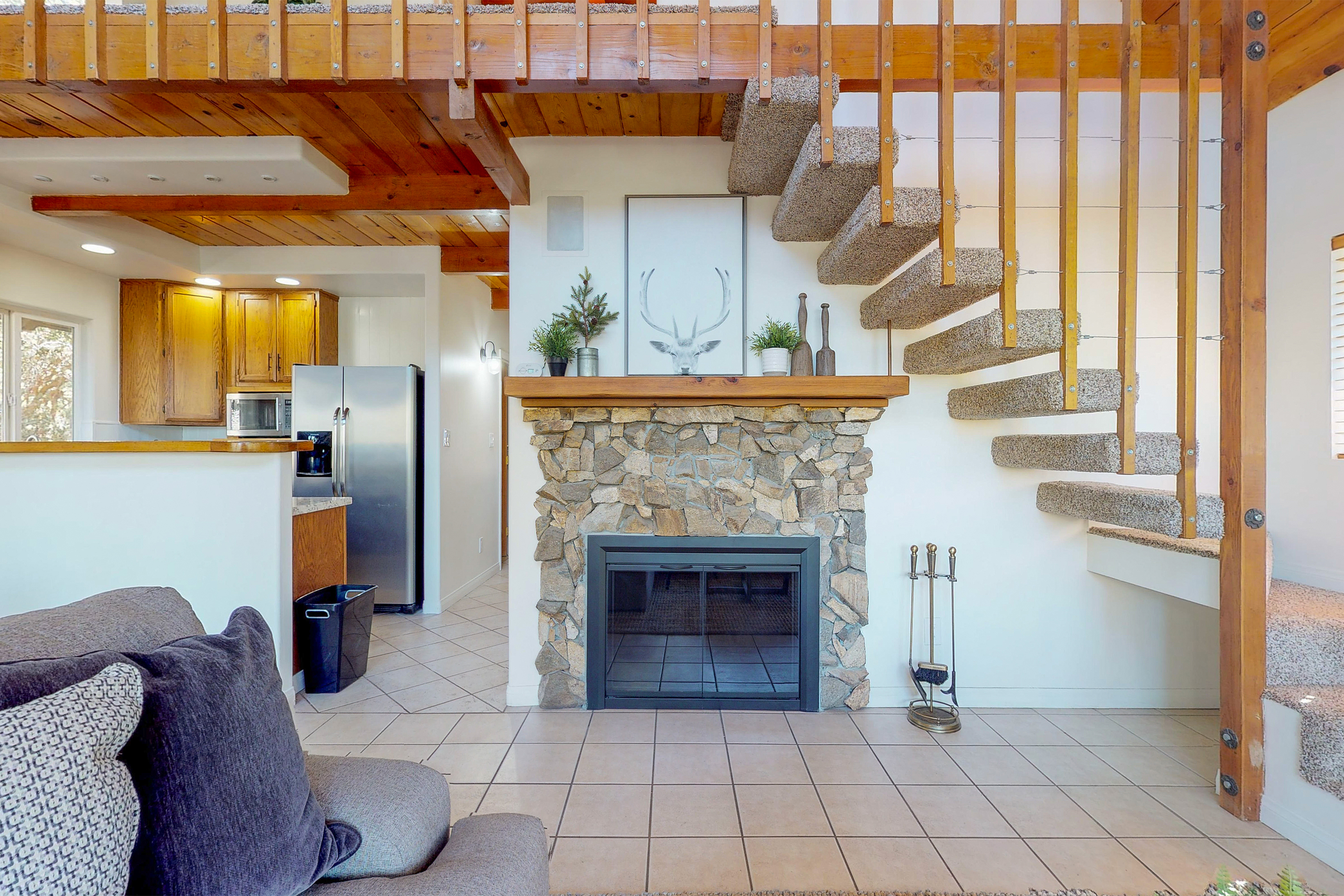 Palm Springs Home 984295