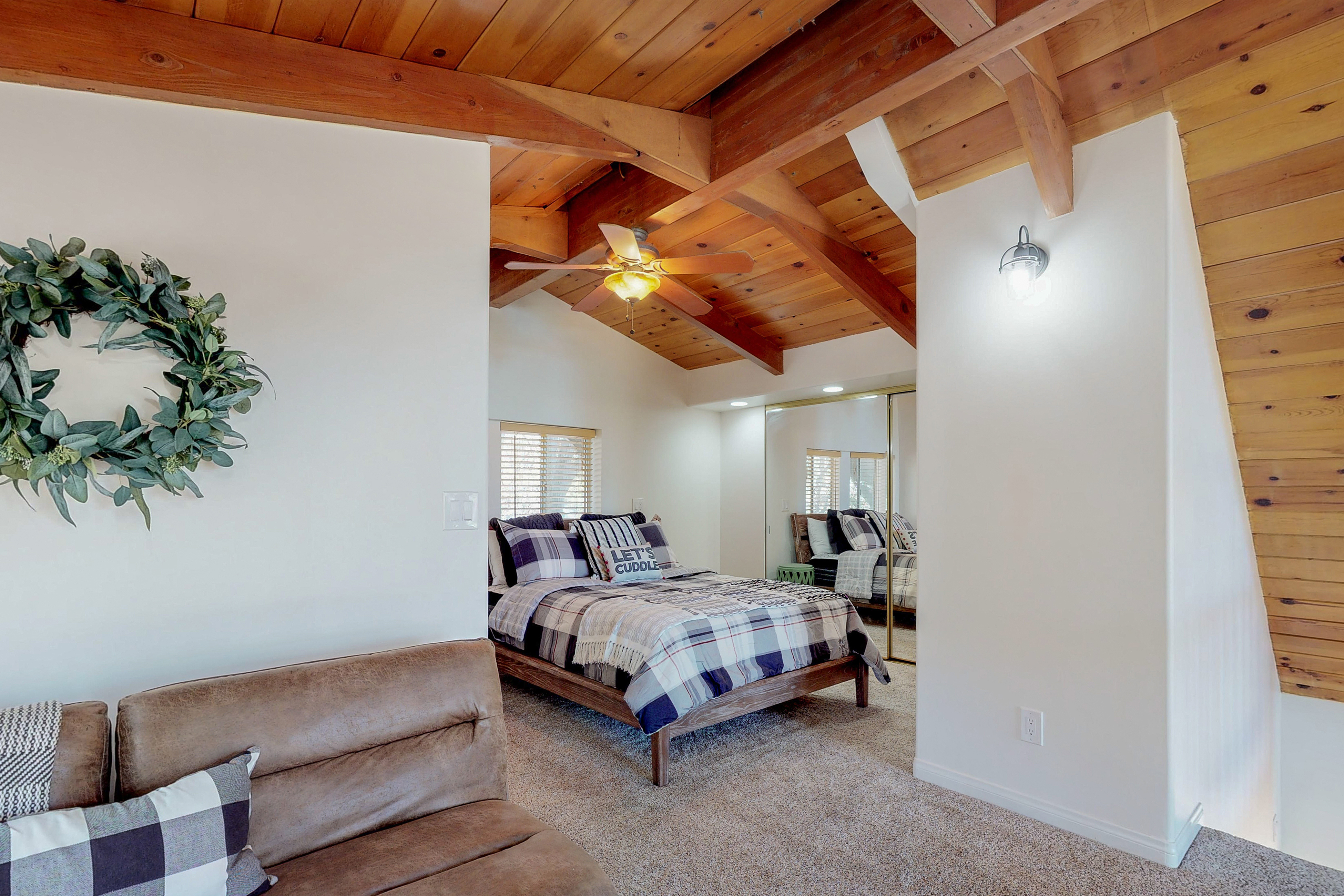 Palm Springs Home 984295