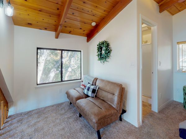Palm Springs Home 984295