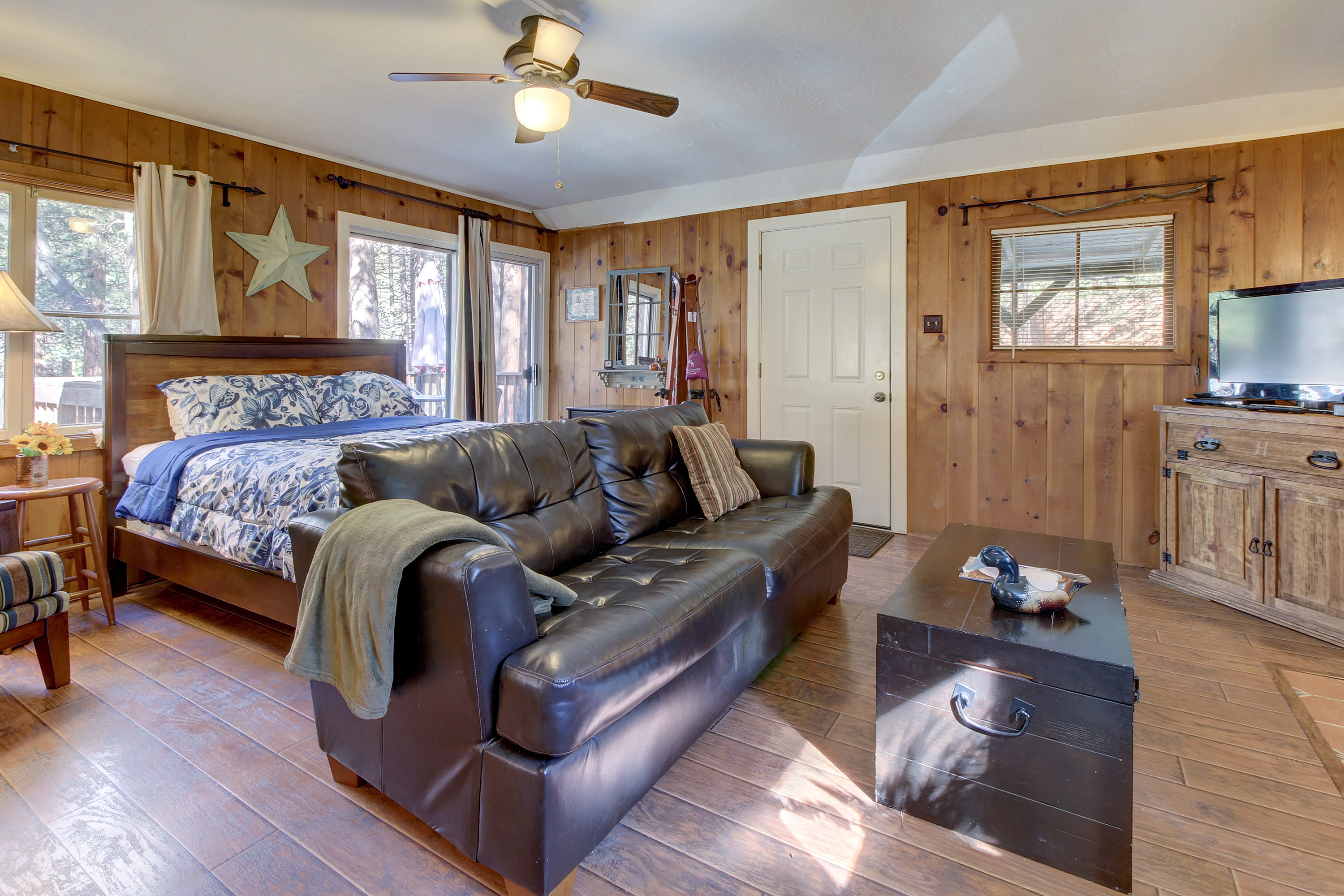Palm Springs Home 984297