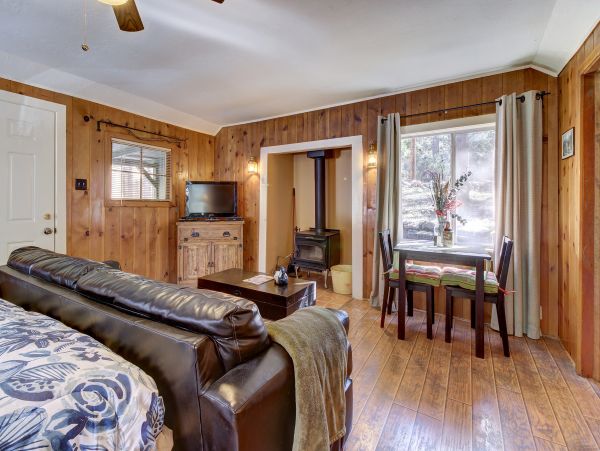 Palm Springs Home 984297