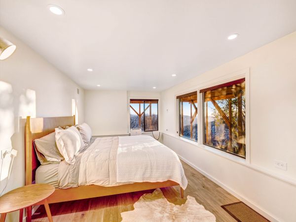 Palm Springs Home 984298
