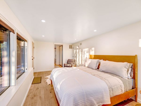 Palm Springs Home 984298