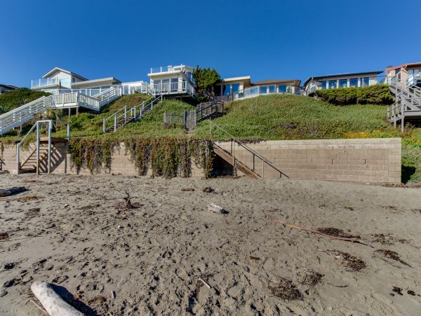 Santa Barbara County Home 984302