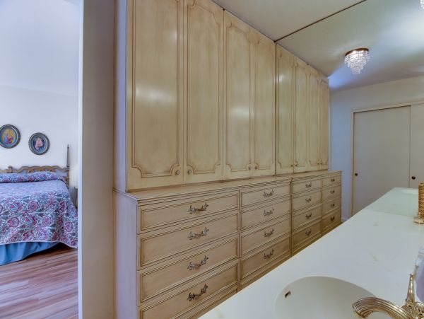 Santa Barbara County Home 984302
